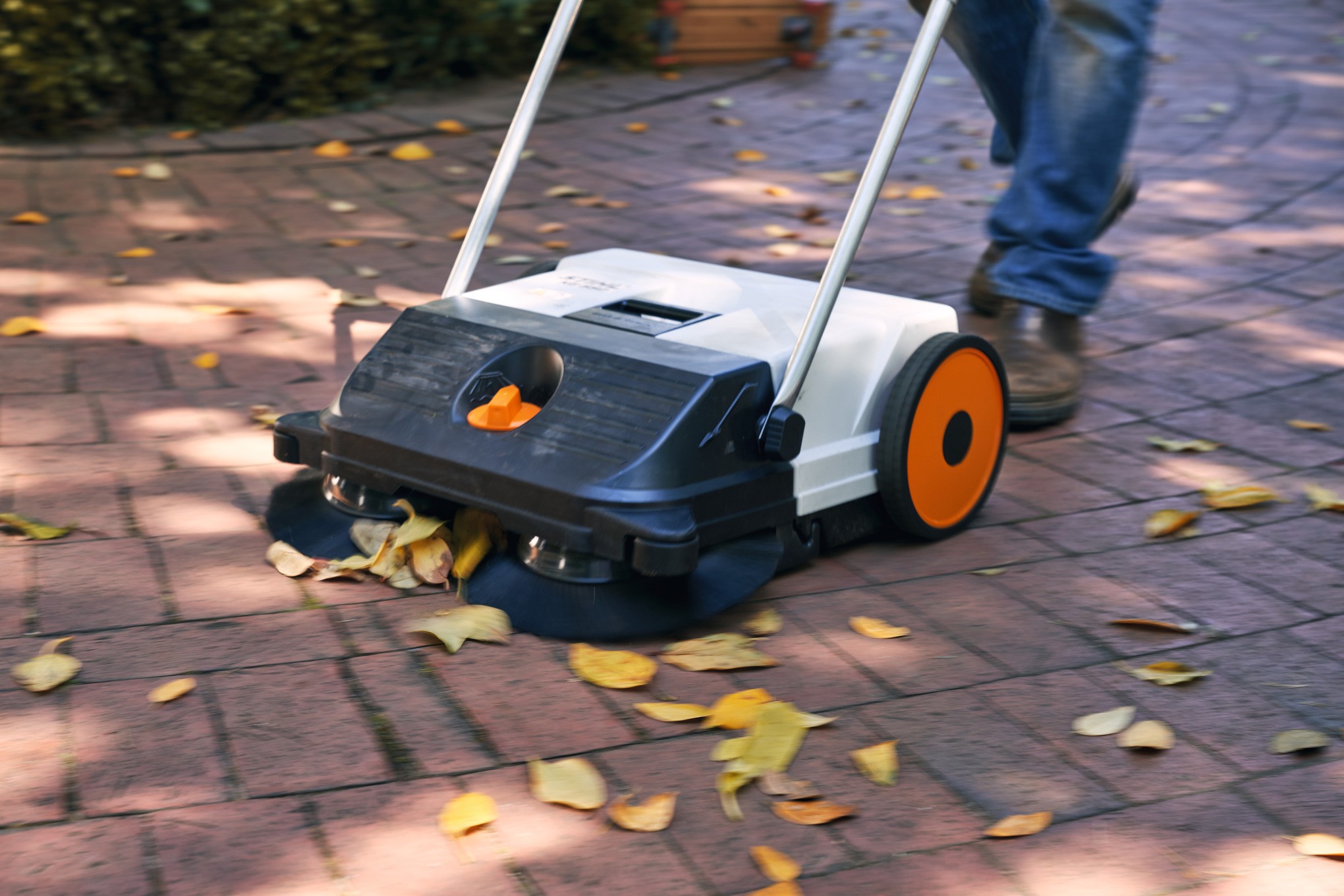 STIHL KG 550 - Kehrgerät